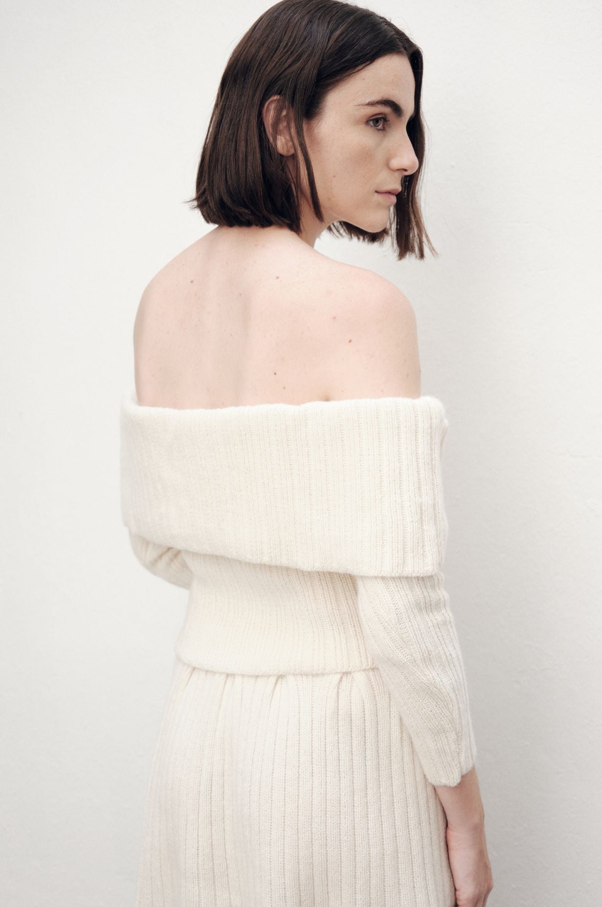 CHAKUNA sweater